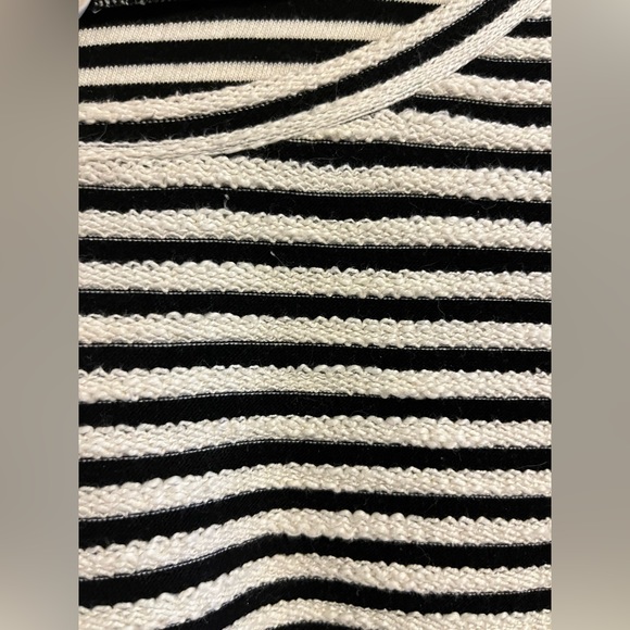 Loft Blouse - Picture 2 of 4